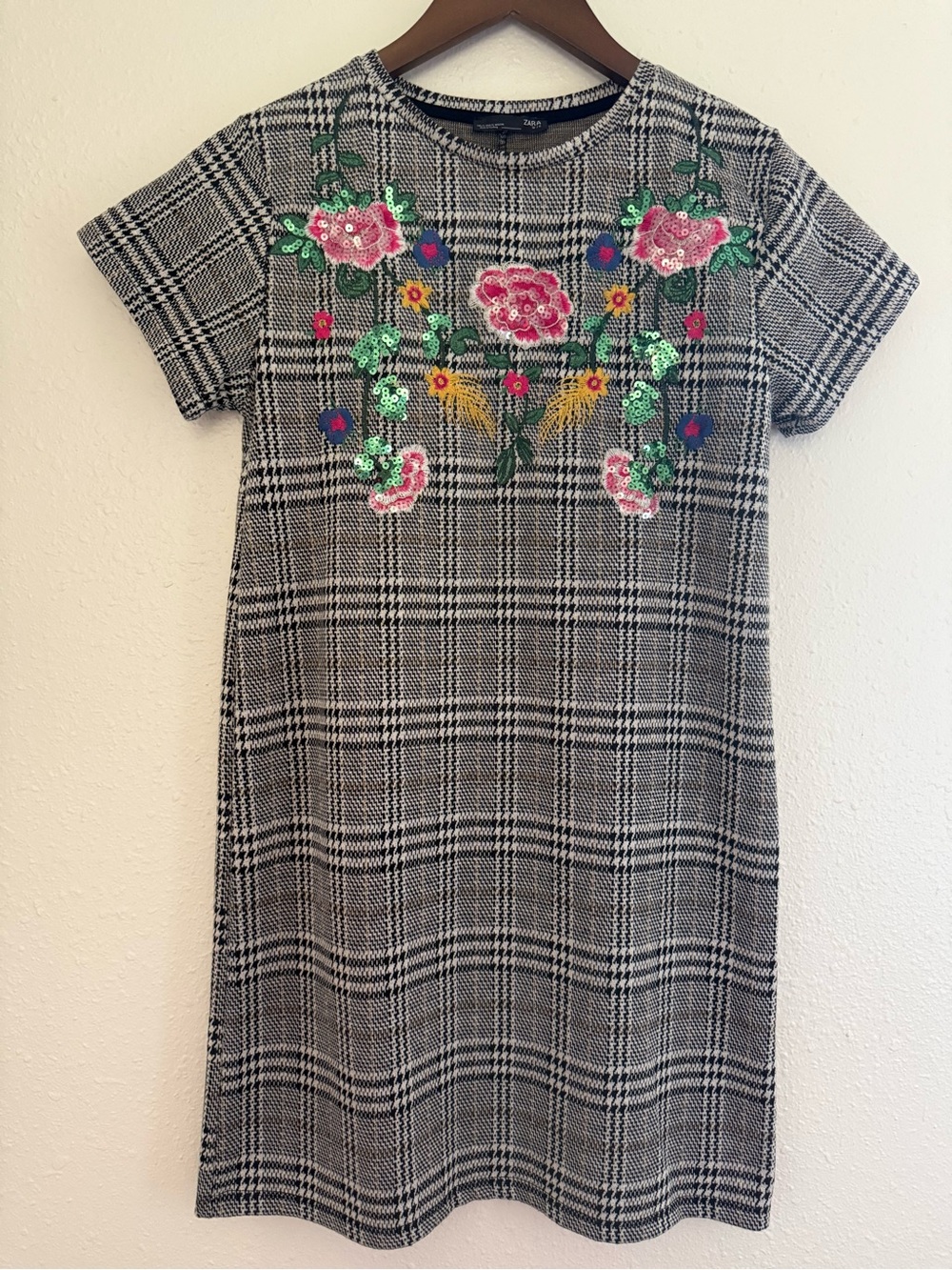 Zara Plaid Floral Embroidered Sequin Short Sleeve Shift Dress Women’s S